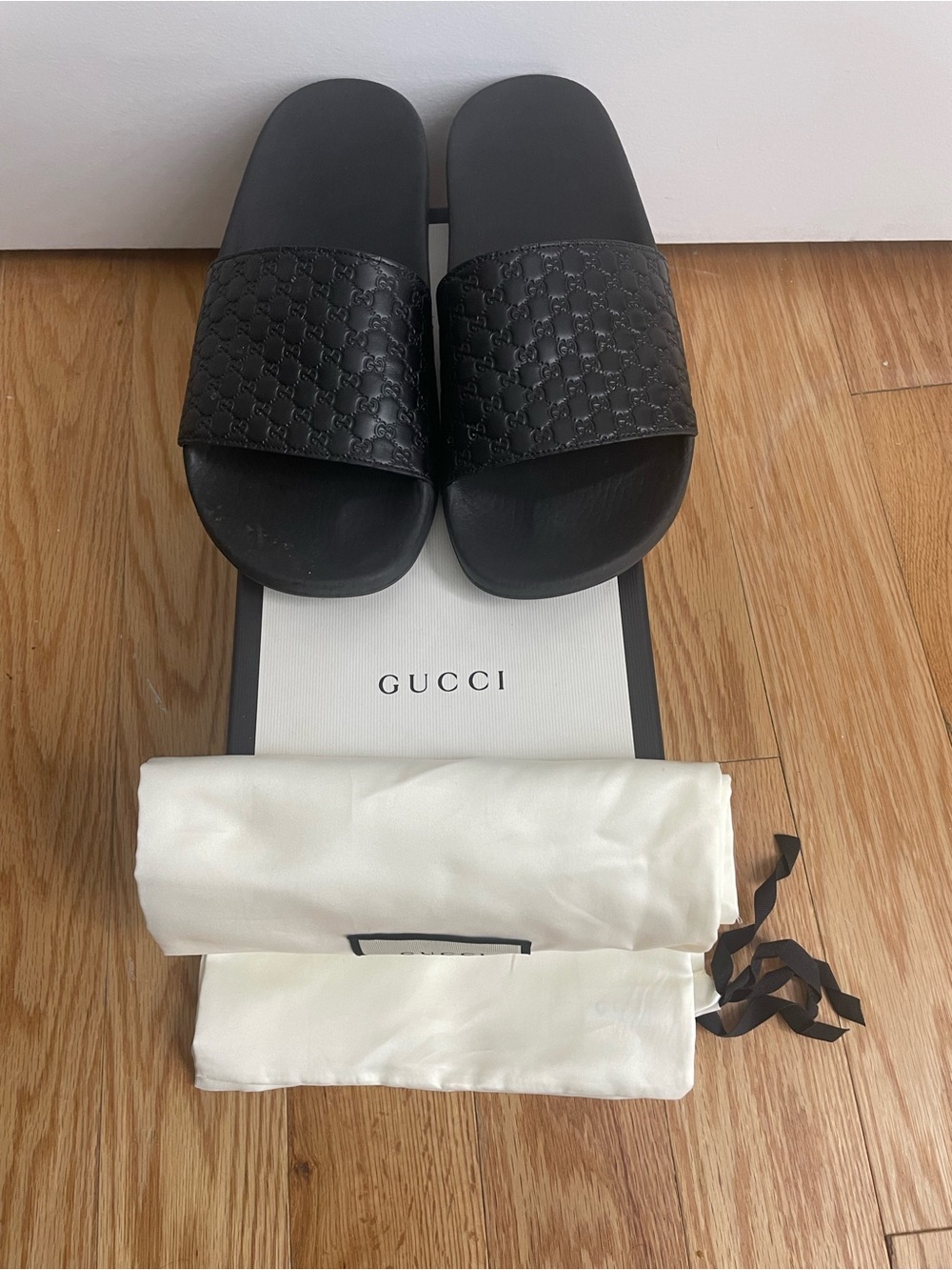 Gucci Black Women's Logo-Embossed Slide Sandals